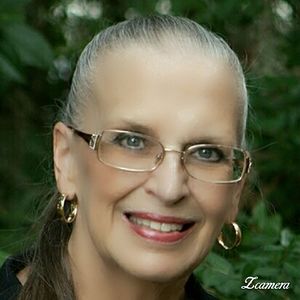 Meet your Posher, Carol